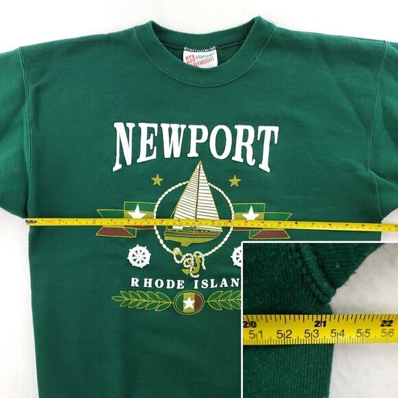 Newport Rhode Island Vintage Sweatshirt 90s Puffy Print Sailboat USA Medium - Picture 8 of 15